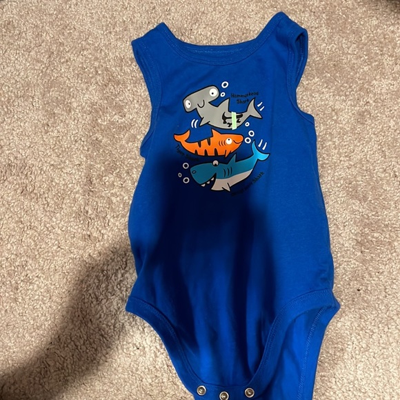 3 Tank Bodysuit Bundle - 18 M - Picture 5 of 7